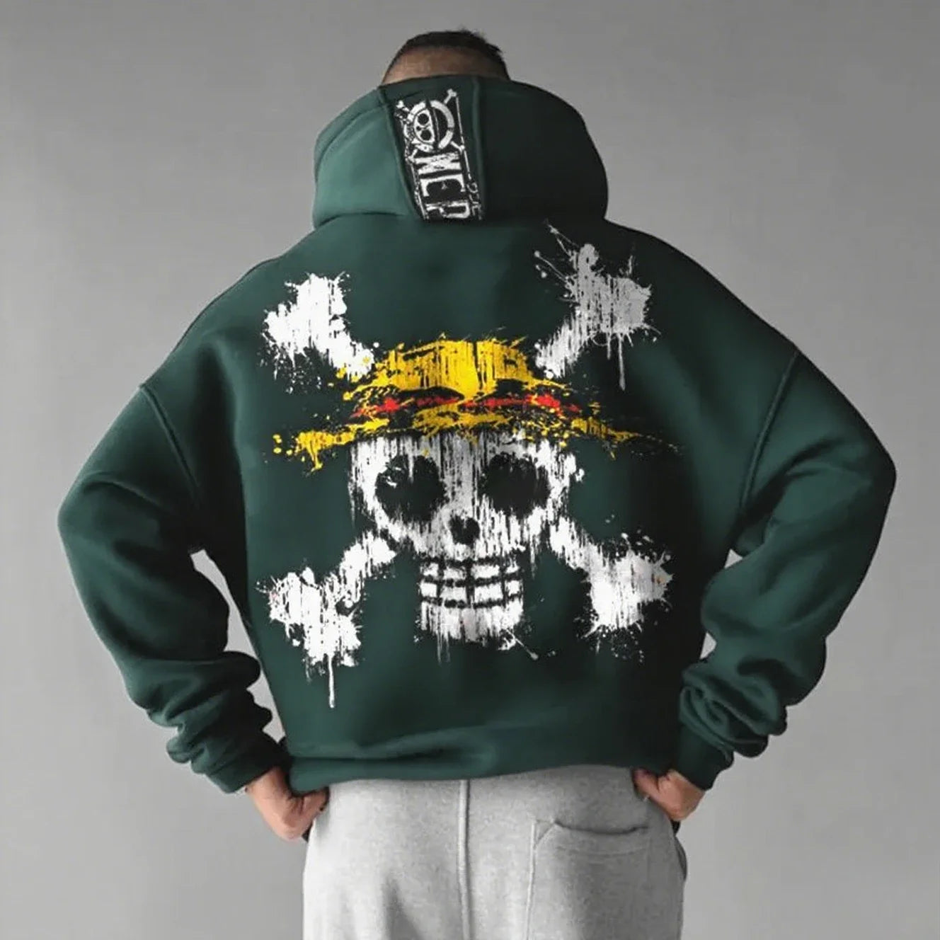Sudadera con capucha oversize unisex de One Piece.